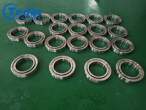 Vòng bi trục chính chính xác 7052AC / P4 đã sẵn sàng để giao hàng